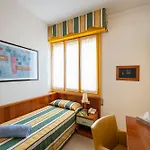 Hotel Luna 4*