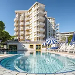 Hotel Luna 4*