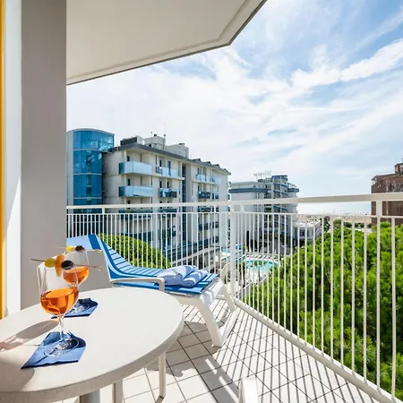 Luna Hotel