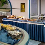 Otel Luna 4*