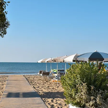 Отель Luna Бибионе