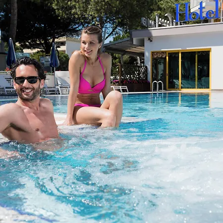 فندق Luna بيبيوني