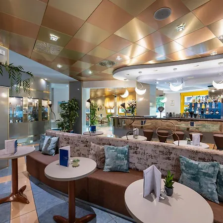 Luna ビビオーネ