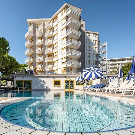 Hotel Luna 4*