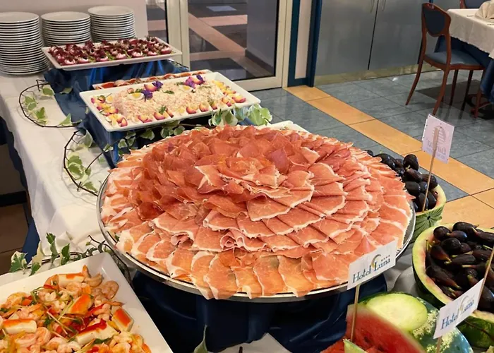 Hotel Luna 4*