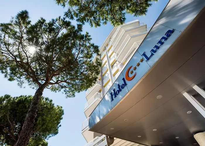 Luna ホテル
